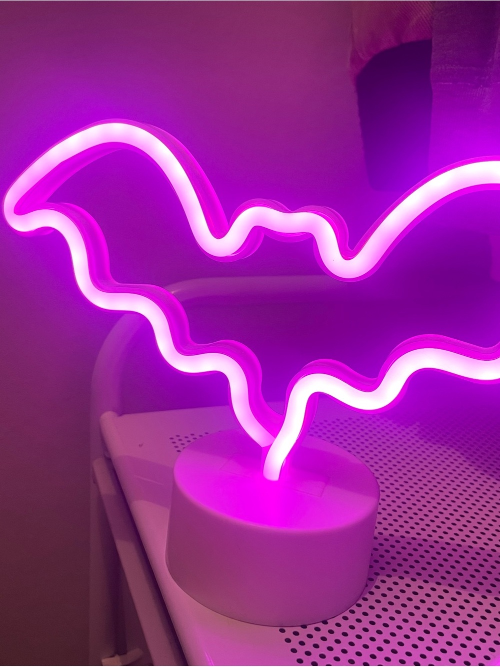 Neon Bat LED Table Lamp - Pink Glow